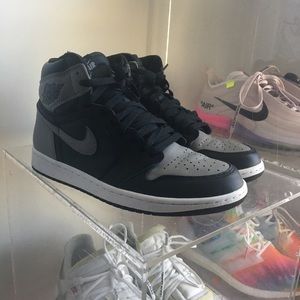 Jordan 1 retro Shadow